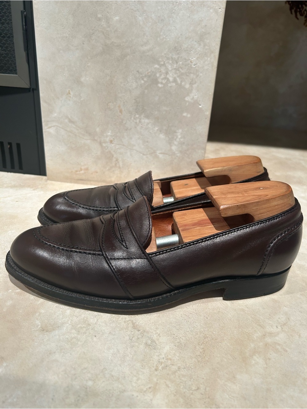 Alden 686 Full Strap Penny Loafers – Dark Brown Leather – Men’s 7 B/D